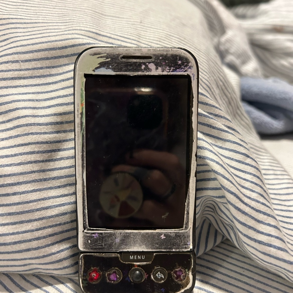 HTC Dream Google G1 (DREA100) 128MB (T-Mobile) Black Android Smartphone (PARTS)